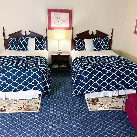 Regency Inn & Suites Уест Спрингфийлд Екстериор снимка
