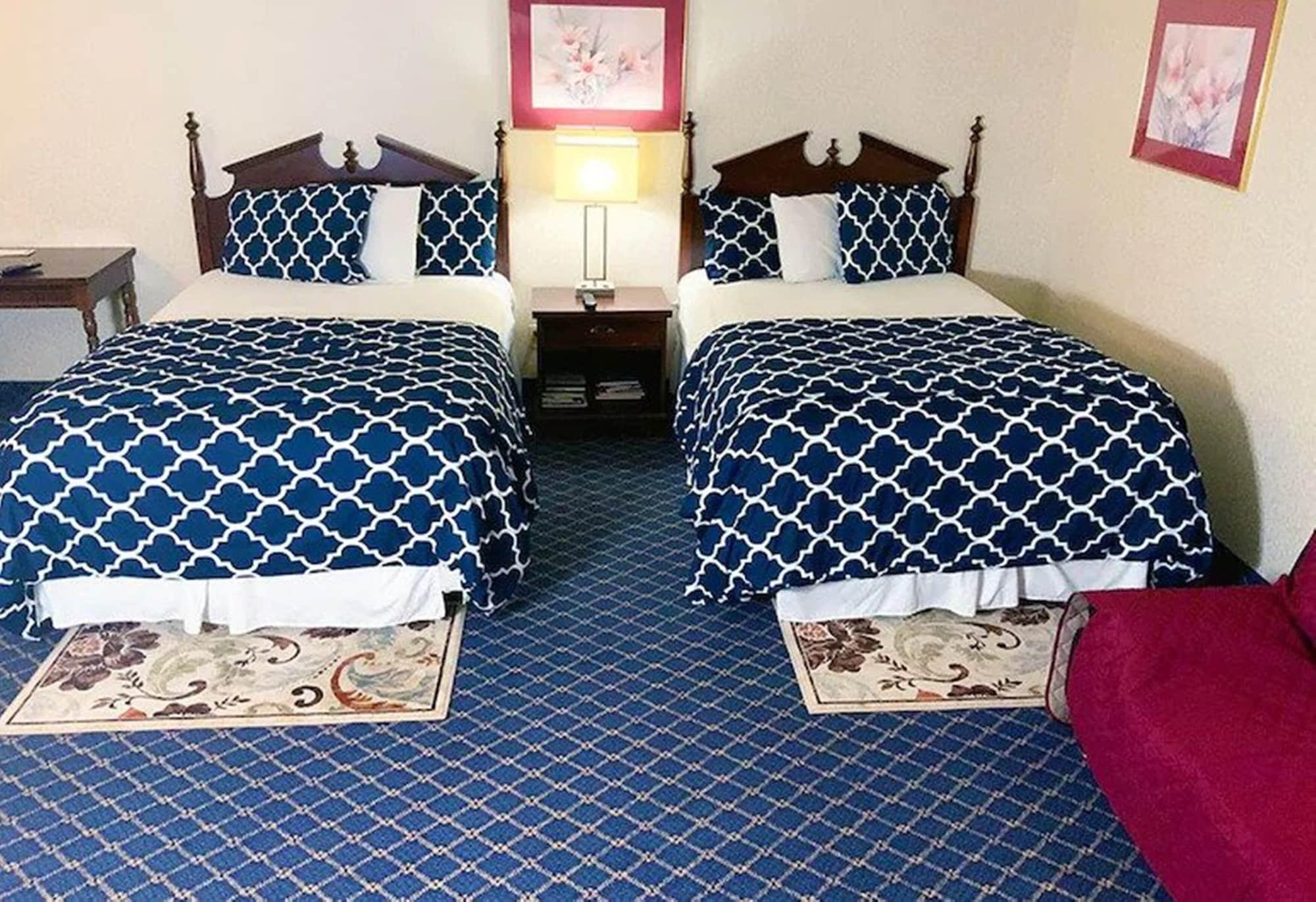 Regency Inn & Suites Уест Спрингфийлд Екстериор снимка