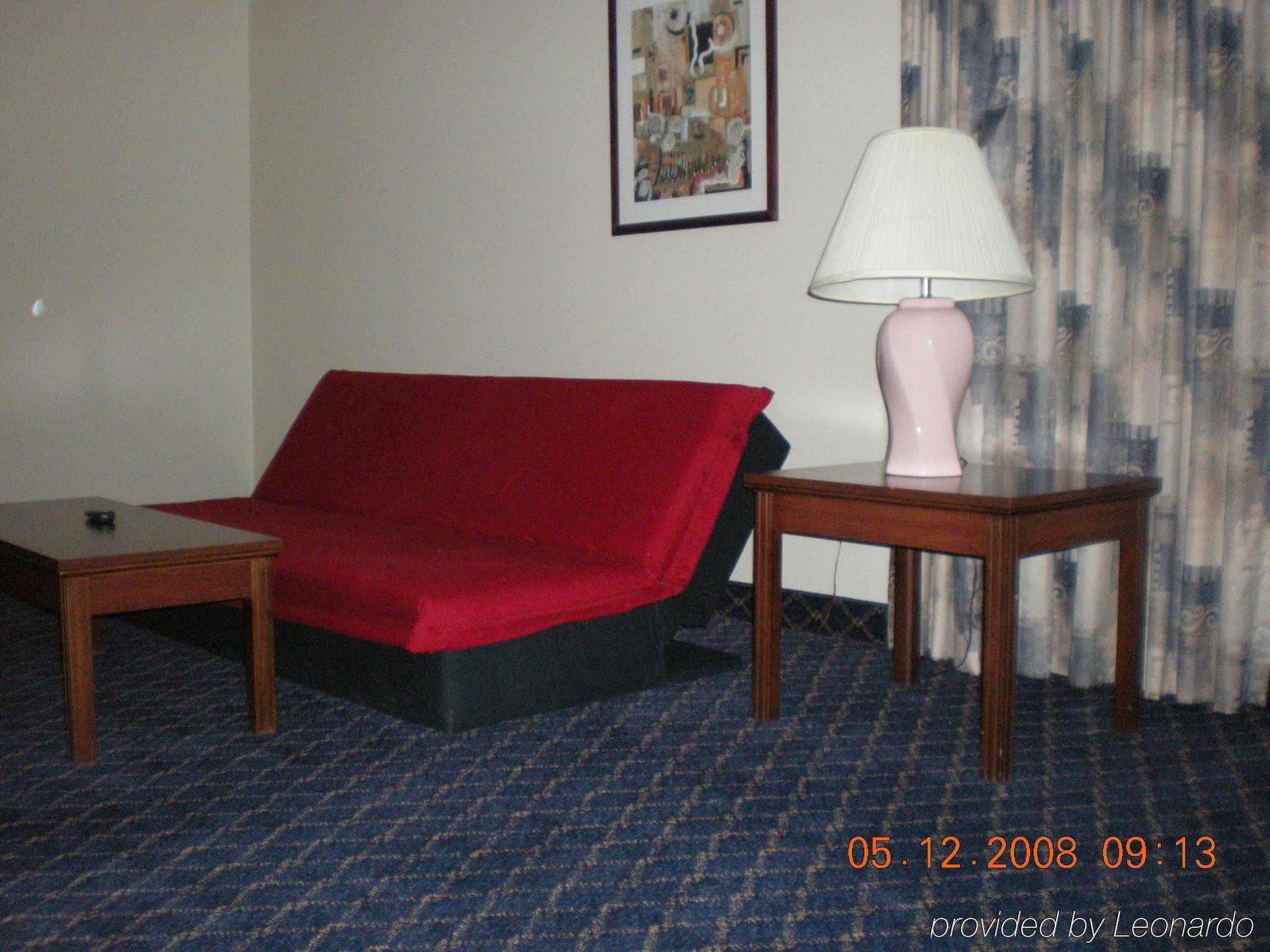 Regency Inn & Suites Уест Спрингфийлд Екстериор снимка